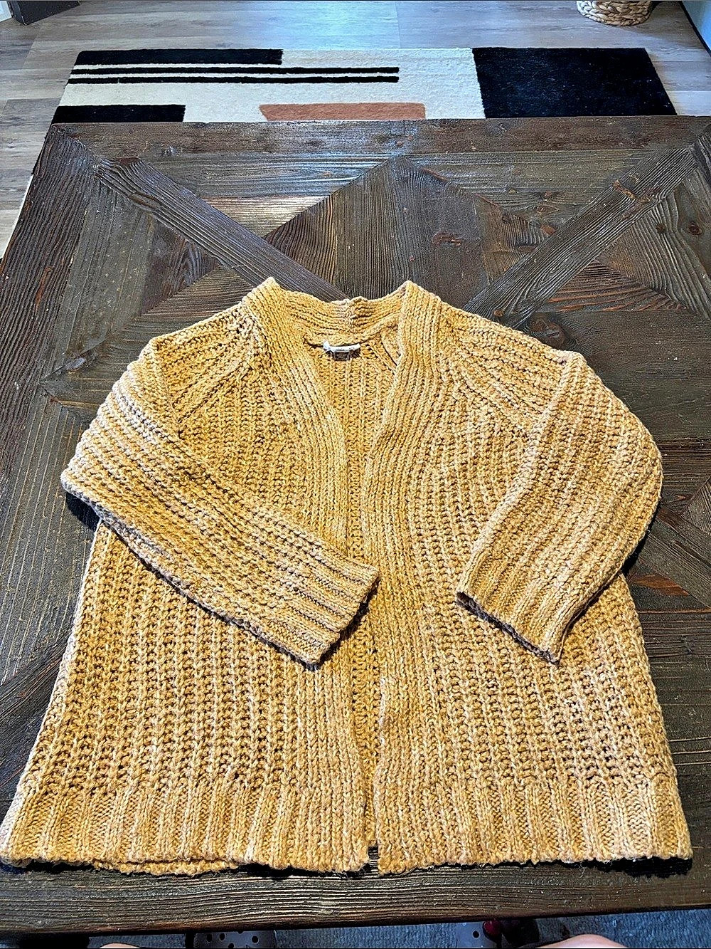 For The Republic Chunky Knit Cardigan in Light mustard Size Large